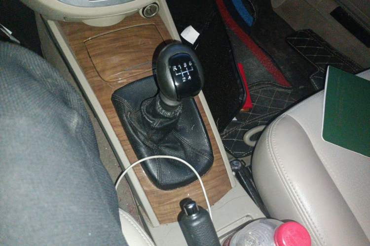 Used Buick Excelle 2015 1.5L Manual Classic Trim Gear Lever