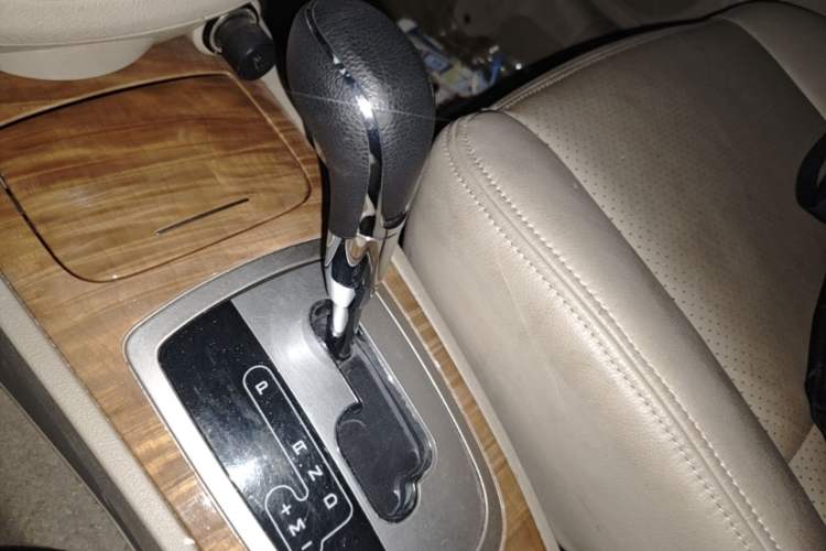 Used Buick Excelle 2015 1.5L Automatic Classic Model Gear Lever