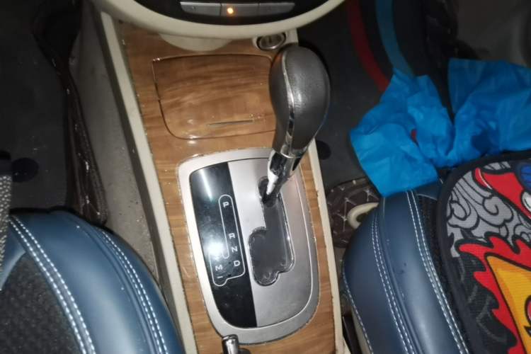Used Buick Excelle 2015 1.5L Automatic Classic Model Gear Lever