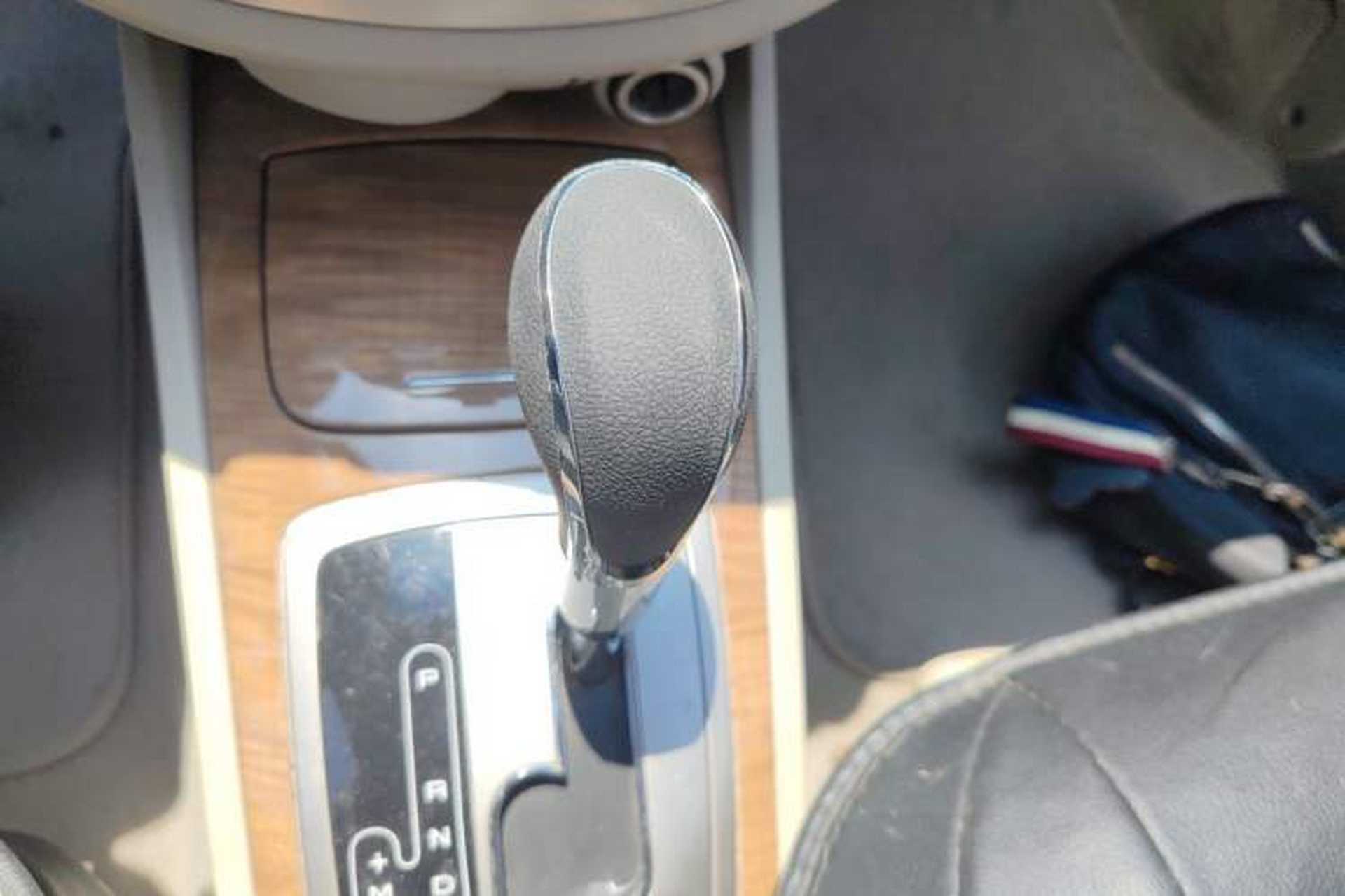 Used Buick Excelle 2015 1.5L Automatic Classic Model Gear Lever