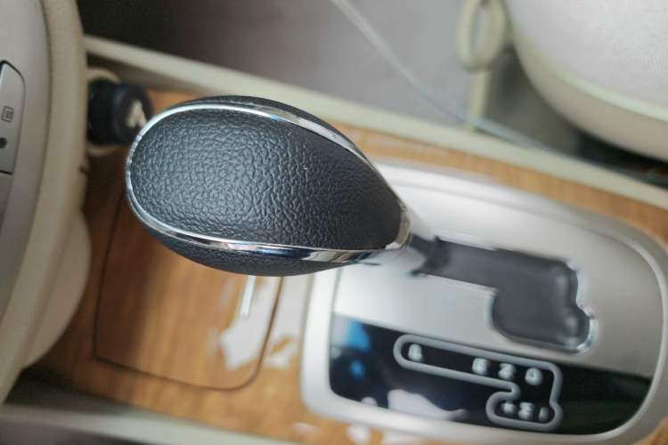 Used Buick Excelle 2015 1.5L Automatic Classic Model Gear Lever