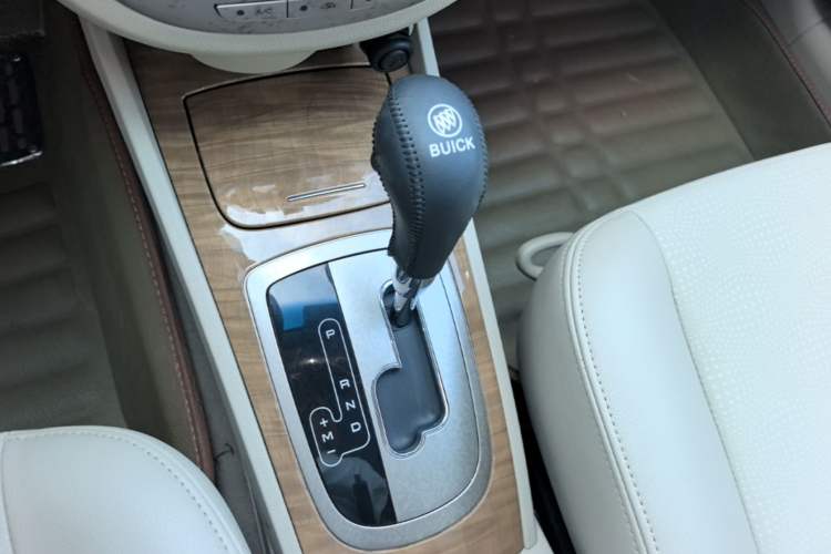 Used Buick Excelle 2015 1.5L Automatic Classic Model Gear Lever