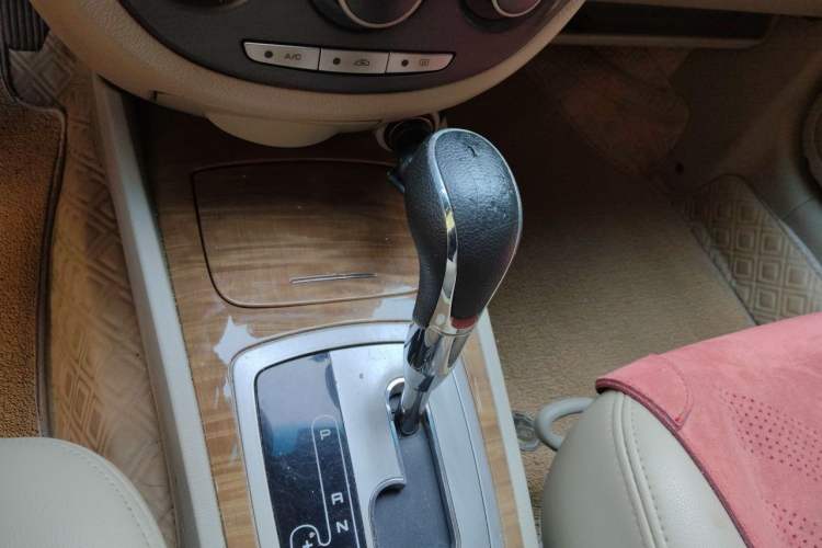 Used Buick Excelle 2015 1.5L Automatic Classic Model Gear Lever