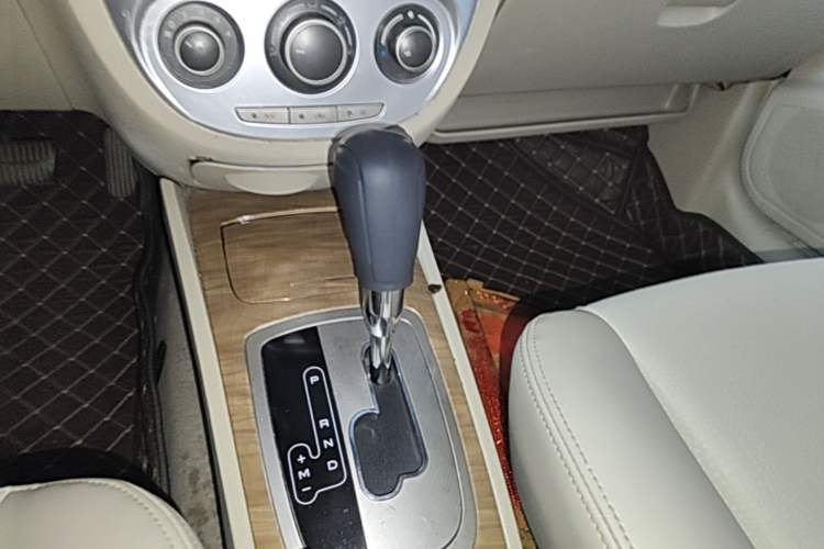 Used Buick Excelle 2015 1.5L Automatic Classic Model Gear Lever