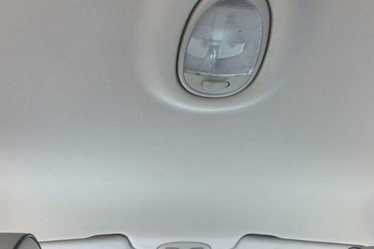 Used Buick Excelle 2015 1.5L Automatic Classic Model Headliner