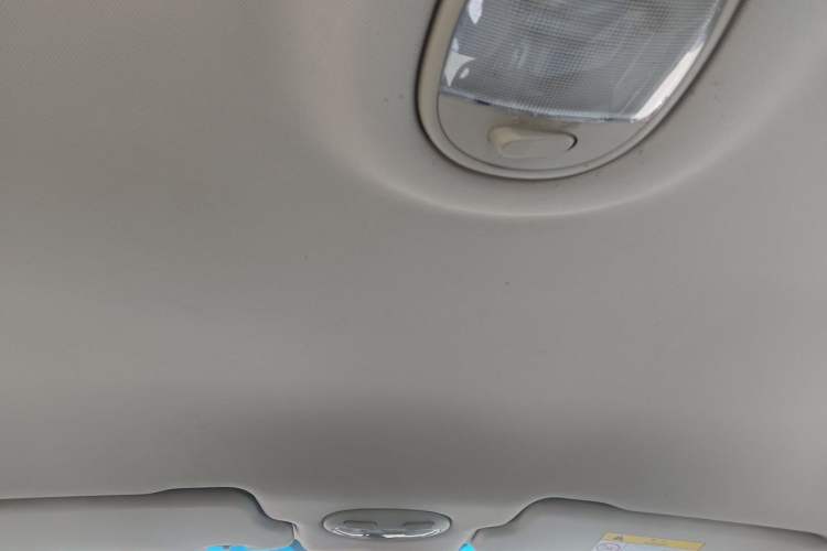 Used Buick Excelle 2015 1.5L Automatic Classic Model Headliner