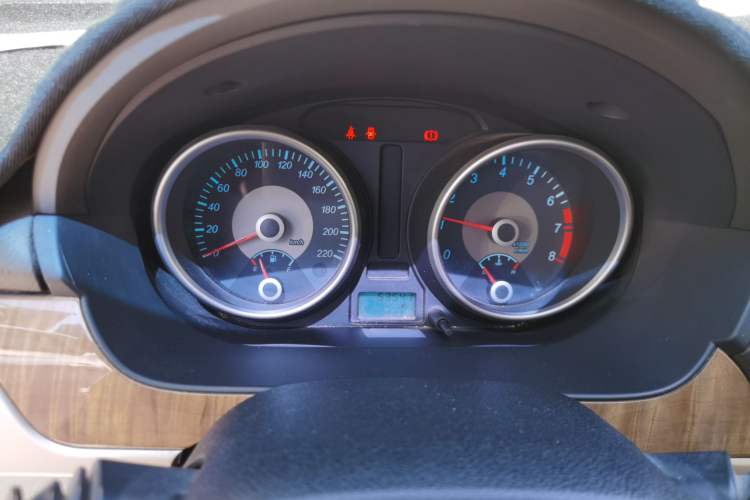 Used Buick Excelle 2015 1.5L Manual Luxury Model Instrument Cluster