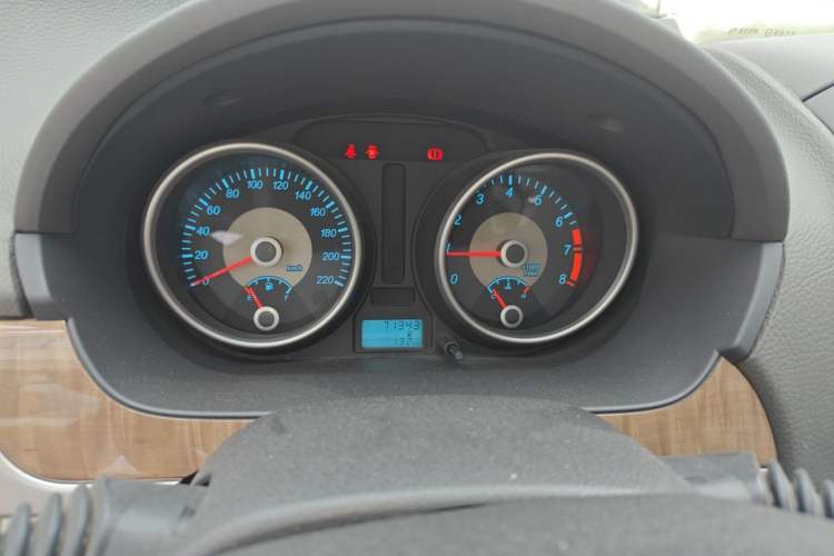 Used Buick Excelle 2015 1.5L Manual Luxury Model Instrument Cluster