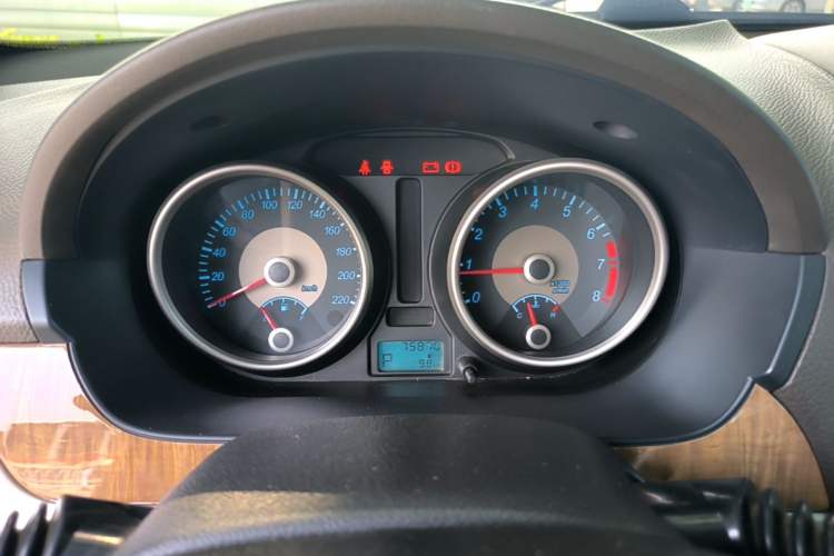 Used Buick Excelle 2015 1.5L Automatic Classic Model Instrument Cluster