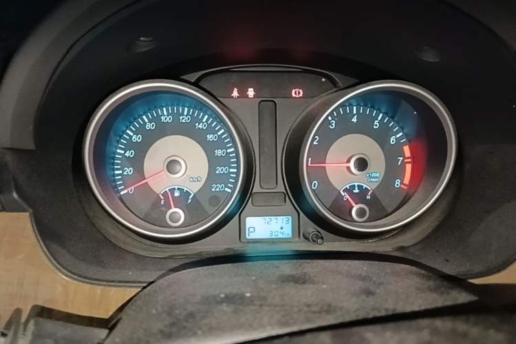 Used Buick Excelle 2015 1.5L Automatic Classic Model Instrument Cluster