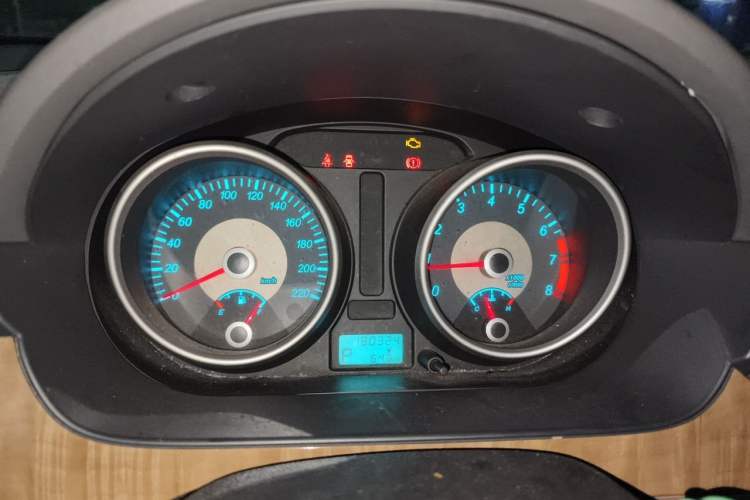Used Buick Excelle 2015 1.5L Automatic Classic Model Instrument Cluster