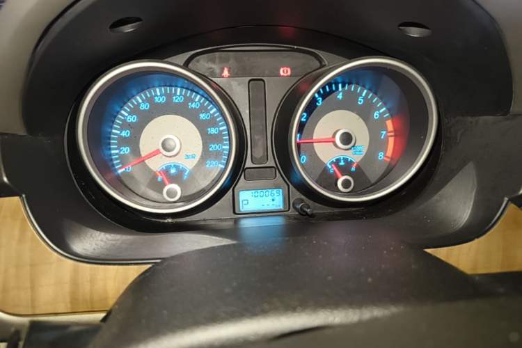 Used Buick Excelle 2015 1.5L Automatic Classic Model Instrument Cluster