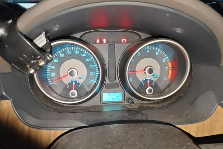 Used Buick Excelle 2015 1.5L Manual Classic Trim Instrument Cluster