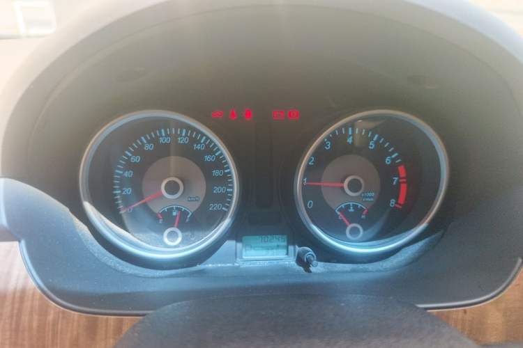 Used Buick Excelle 2015 1.5L Automatic Classic Model Instrument Cluster