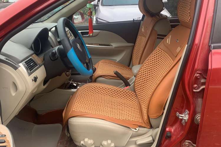 Used Buick Excelle 2015 1.5L Manual Classic Trim Left Front Seat