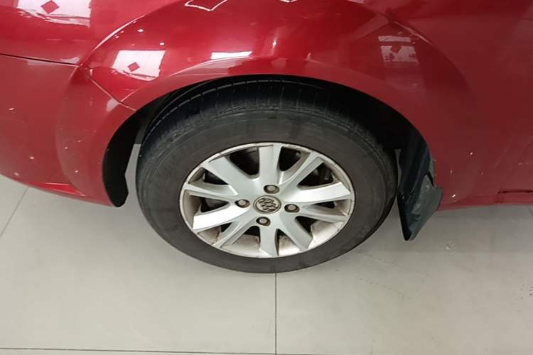 Used Buick Excelle 2015 1.5L Automatic Classic Model Left Front Wheel Hub