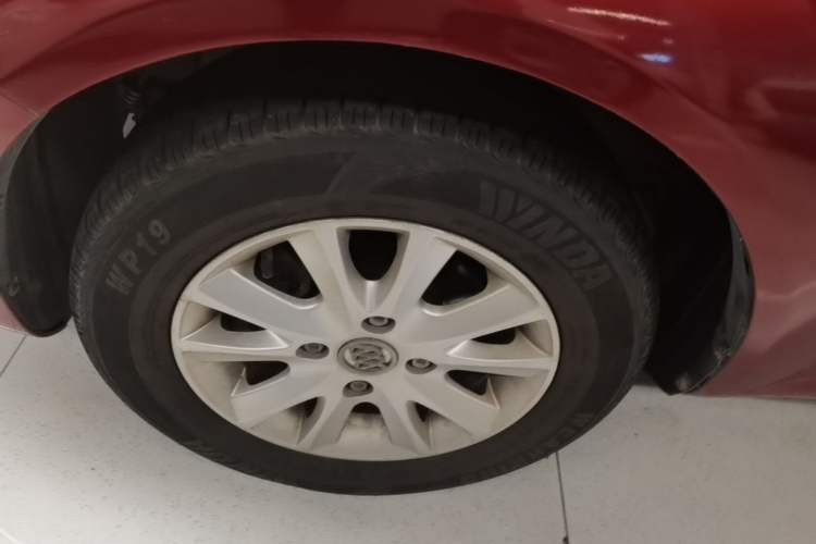 Used Buick Excelle 2015 1.5L Automatic Classic Model Left Front Wheel Hub