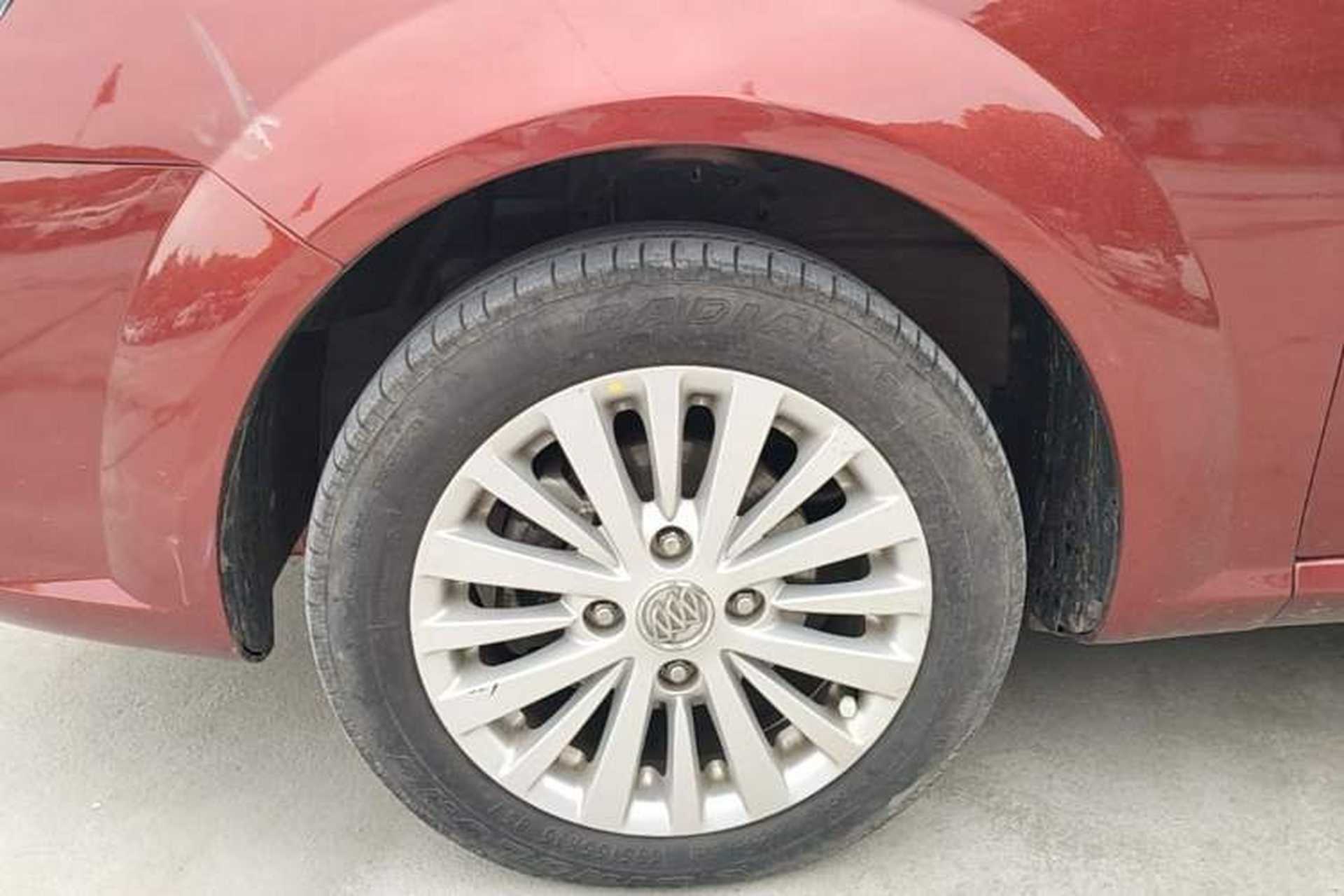 Used Buick Excelle 2015 1.5L Automatic Luxury Edition Left Front Wheel Hub
