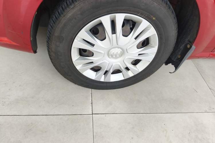 Used Buick Excelle 2015 1.5L Automatic Classic Model Left Front Wheel Hub