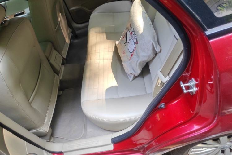 Used Buick Excelle 2015 1.5L Automatic Classic Model Left Rear Seat