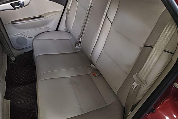 Used Buick Excelle 2015 1.5L Automatic Classic Model Left Rear Seat