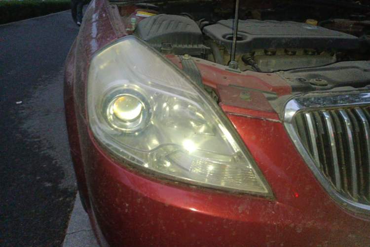 Used Buick Excelle 2015 1.5L Manual Classic Trim Right Front Headlight