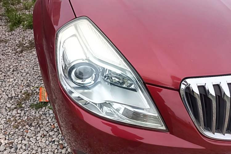 Used Buick Excelle 2015 1.5L Manual Classic Trim Right Front Headlight