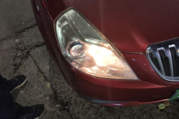 Used Buick Excelle 2015 1.5L Manual Classic Trim Right Front Headlight