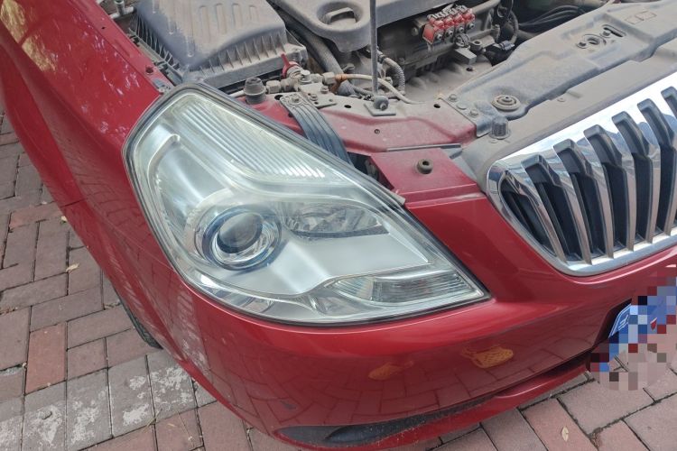 Used Buick Excelle 2015 1.5L Automatic Classic Model Right Front Headlight