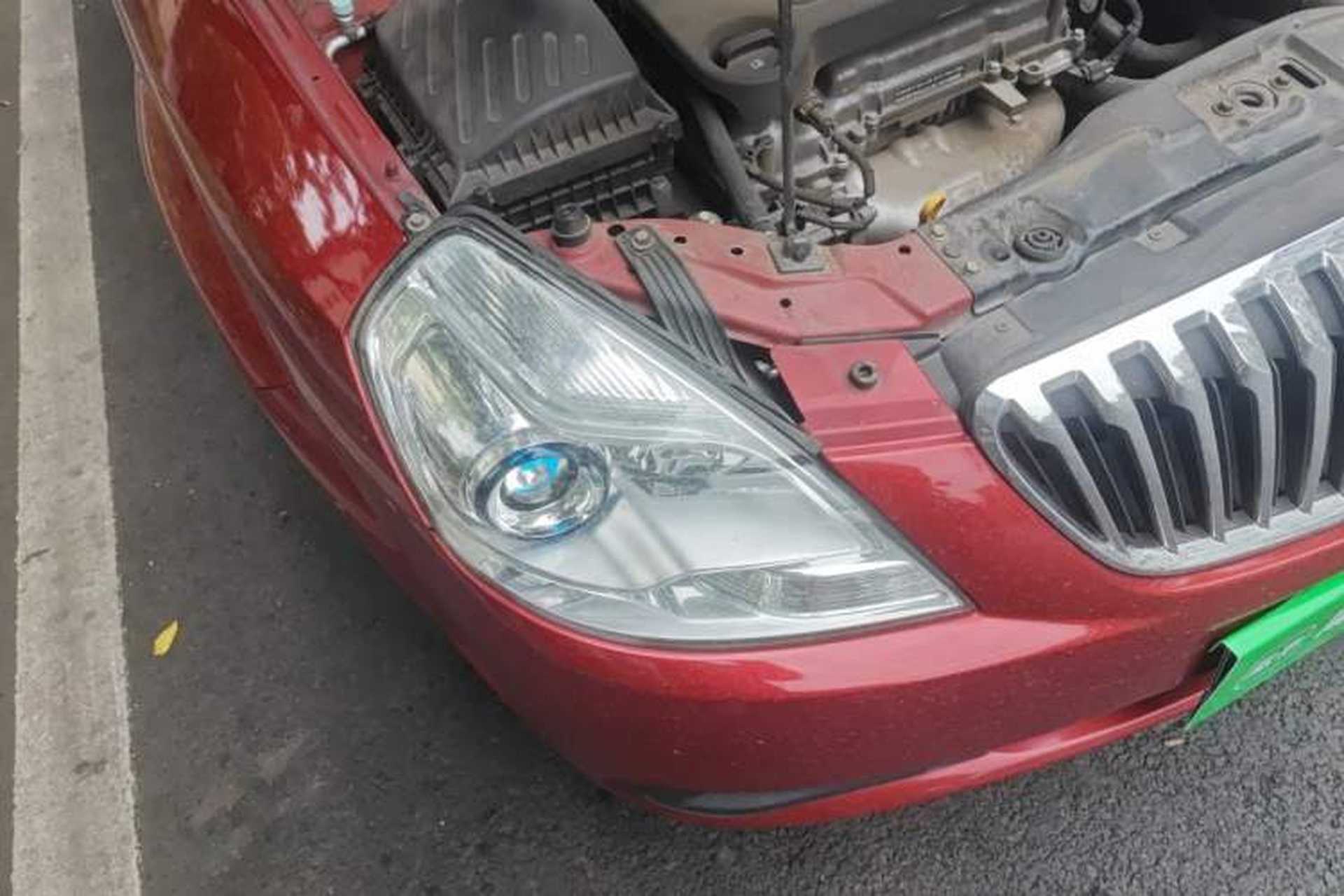 Used Buick Excelle 2015 1.5L Automatic Classic Model Right Front Headlight