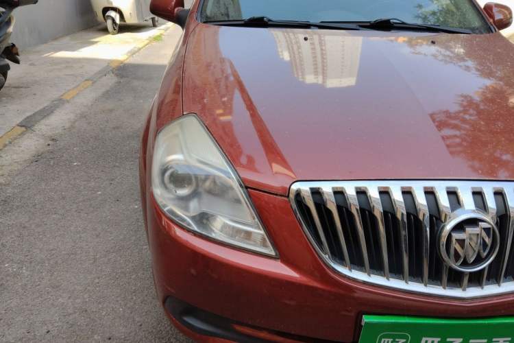 Used Buick Excelle 2015 1.5L Automatic Classic Model Right Front Headlight
