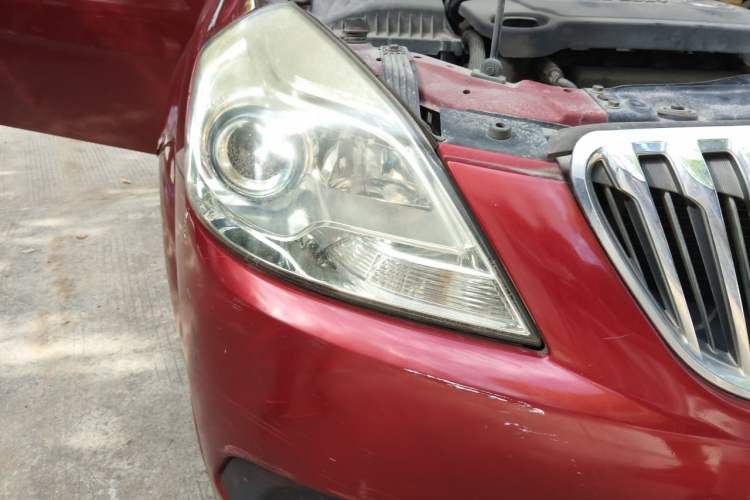 Used Buick Excelle 2015 1.5L Manual Classic Trim Right Front Headlight