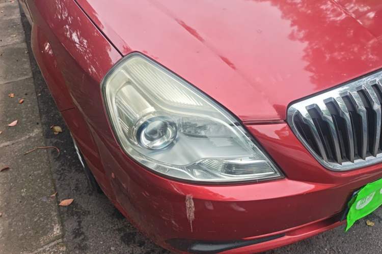 Used Buick Excelle 2015 1.5L Automatic Classic Model Right Front Headlight