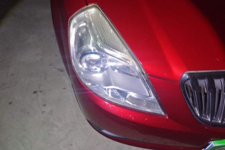 Used Buick Excelle 2015 1.5L Automatic Classic Model Right Front Headlight