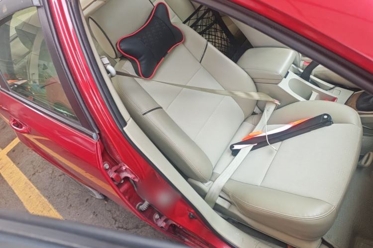 Used Buick Excelle 2015 1.5L Manual Classic Trim Right Front Seat