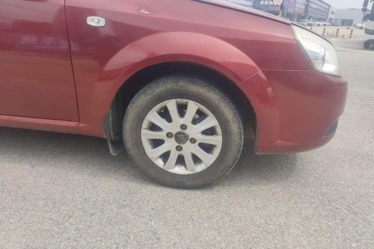 Used Buick Excelle 2015 1.5L Manual Classic Trim Right Front Wheel Hub