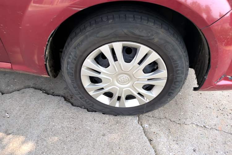Used Buick Excelle 2015 1.5L Automatic Classic Model Right Front Wheel Hub