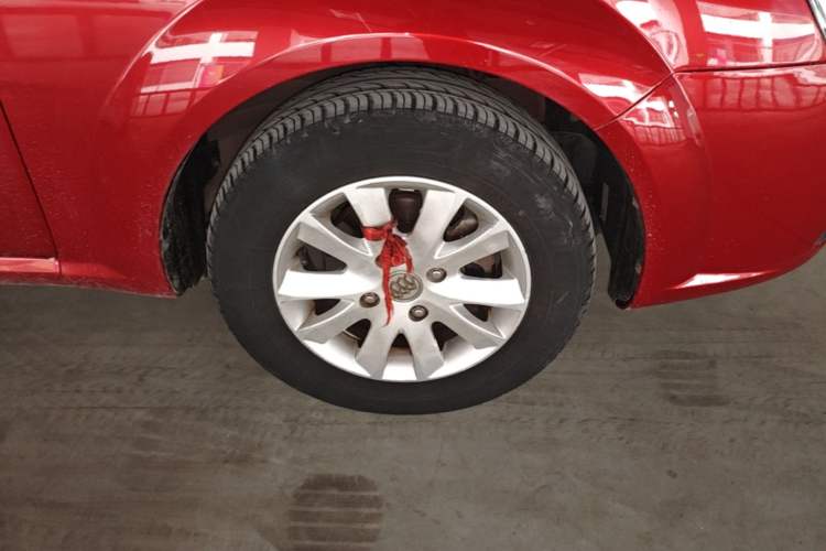 Used Buick Excelle 2015 1.5L Automatic Classic Model Right Front Wheel Hub