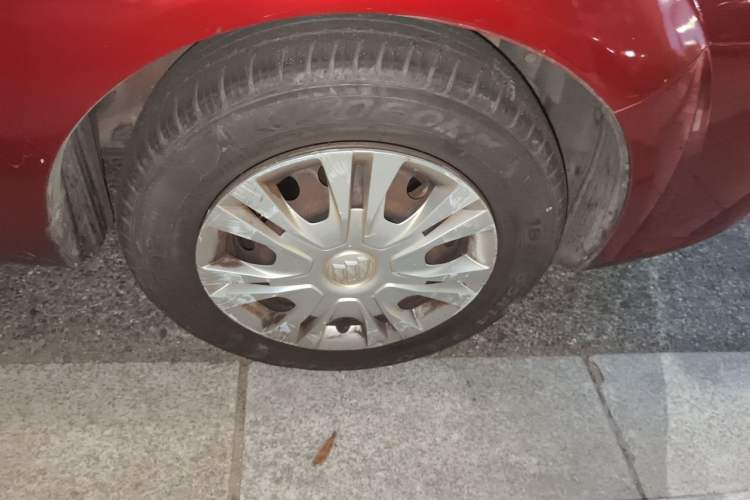 Used Buick Excelle 2015 1.5L Automatic Classic Model Right Front Wheel Hub