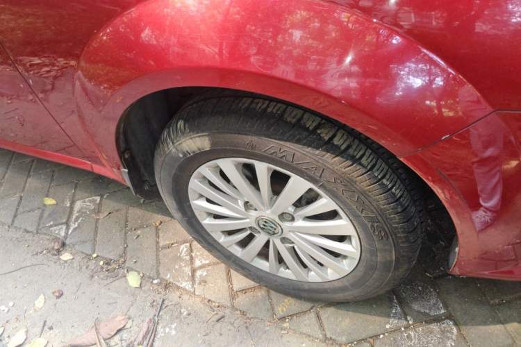 Used Buick Excelle 2015 1.5L Automatic Classic Model Right Front Wheel Hub