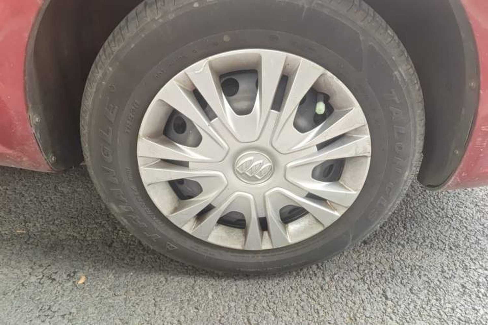 Used Buick Excelle 2015 1.5L Automatic Classic Model Right Front Wheel Hub