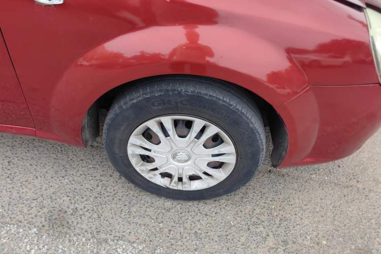 Used Buick Excelle 2015 1.5L Automatic Classic Model Right Front Wheel Hub
