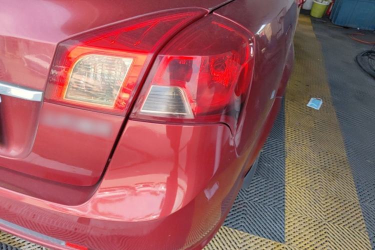 Used Buick Excelle 2015 1.5L Automatic Classic Model Right Rear Taillight