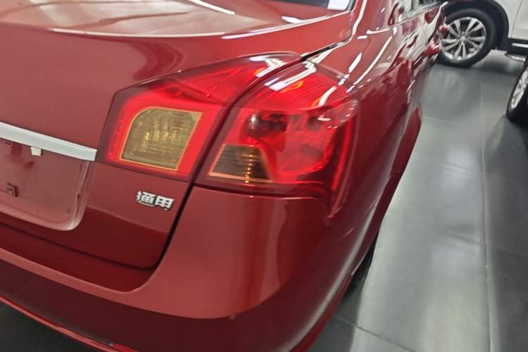 Used Buick Excelle 2015 1.5L Automatic Classic Model Right Rear Taillight