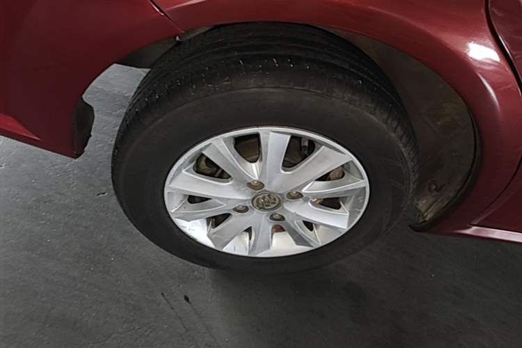 Used Buick Excelle 2015 1.5L Automatic Classic Model Right Rear Wheel Hub
