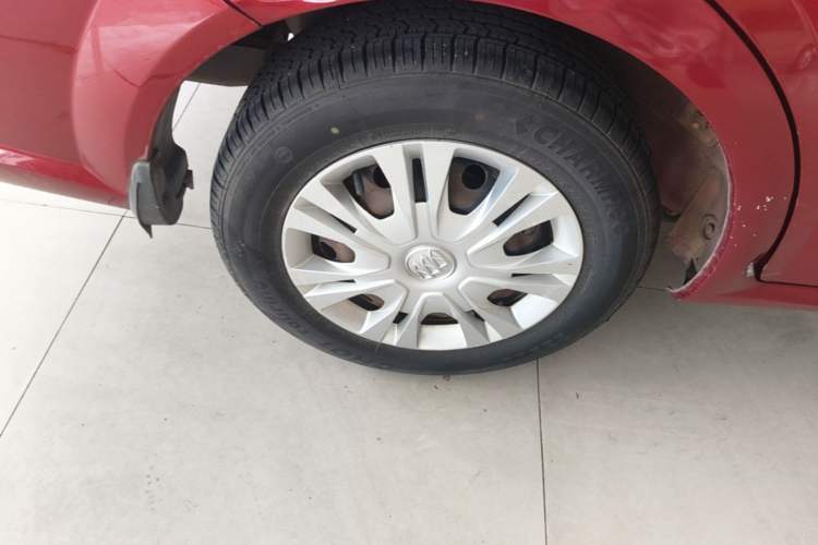 Used Buick Excelle 2015 1.5L Automatic Classic Model Right Rear Wheel Hub