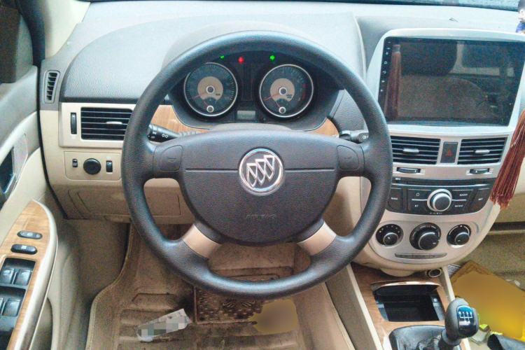 Used Buick Excelle 2015 1.5L Manual Luxury Model Steering Wheel