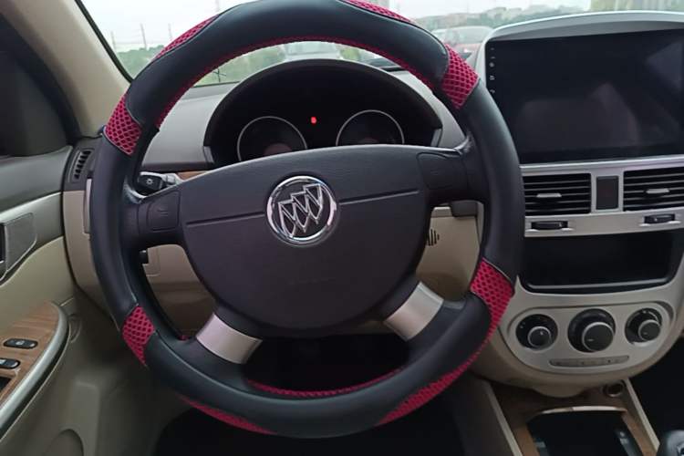 Used Buick Excelle 2015 1.5L Manual Classic Trim Steering Wheel