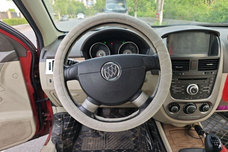 Used Buick Excelle 2015 1.5L Manual Classic Trim Steering Wheel