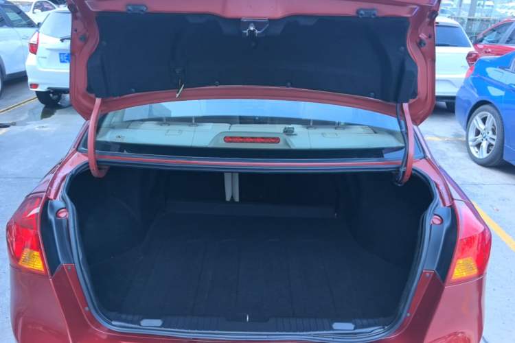 Used Buick Excelle 2015 1.5L Automatic Classic Model Trunk